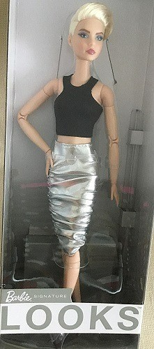 Blonde model poseable - blonde,